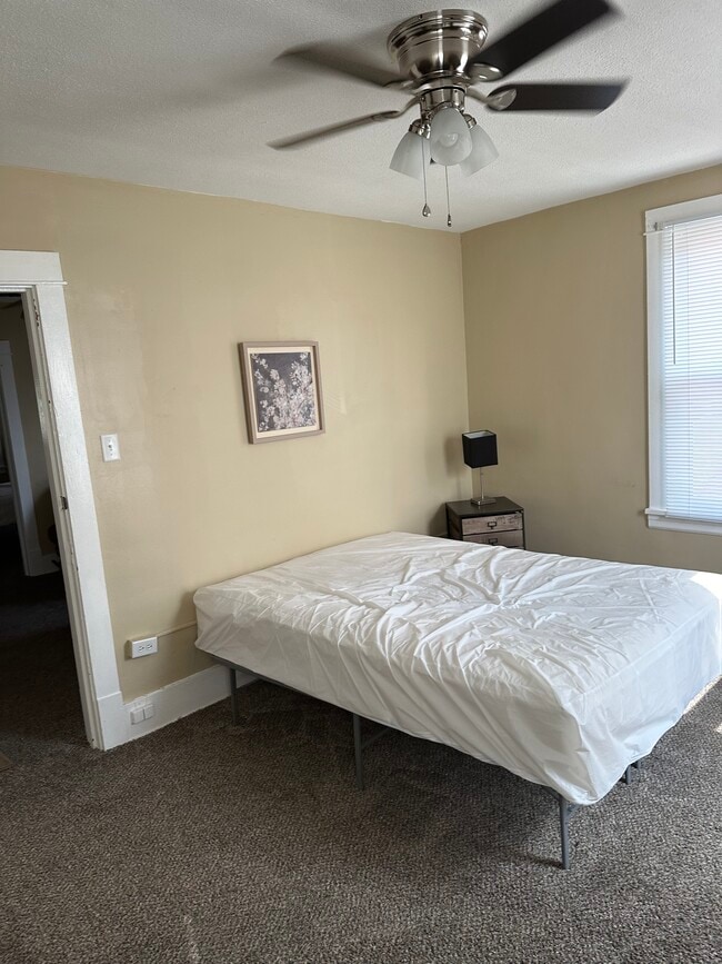 Building Photo - 79 Lynwood Ave