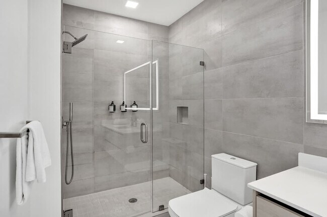 Building Photo - 1220 17th St