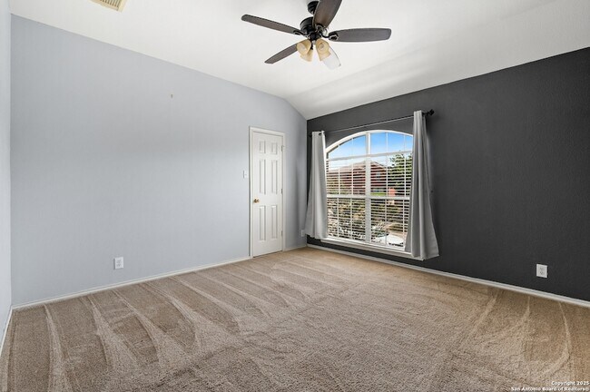 Building Photo - 207 Verde Ridge