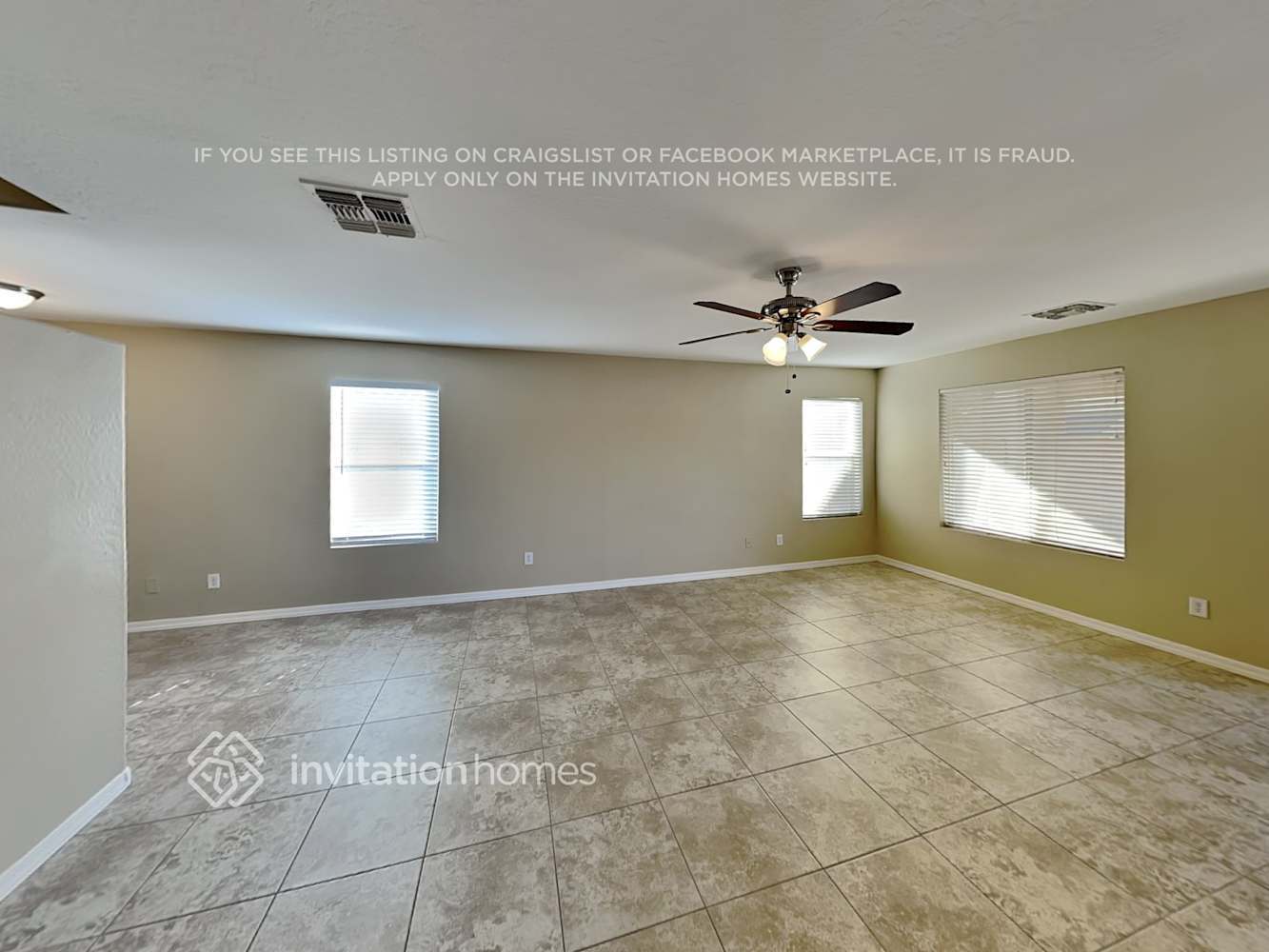 Building Photo - 1325 E Saguaro Trail