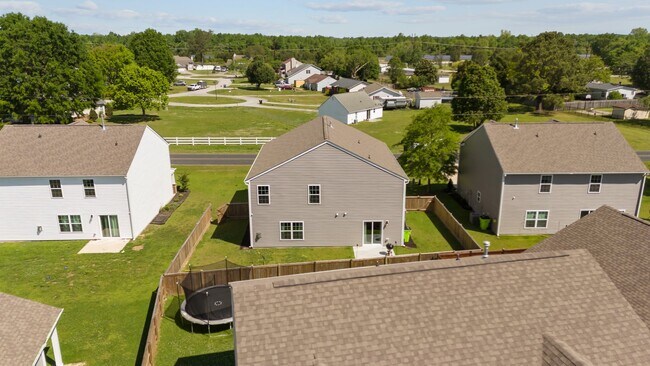 Building Photo - 306 Gracie Farms Rd