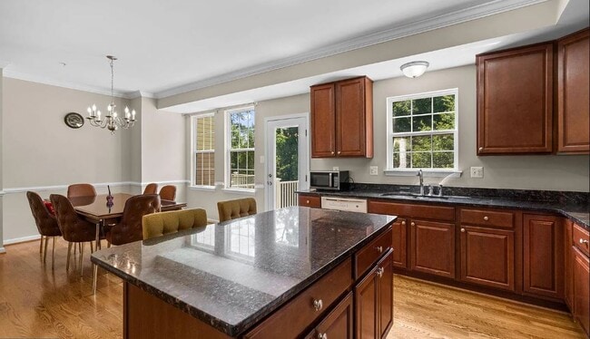 Building Photo - 8059 Gabriels Ct