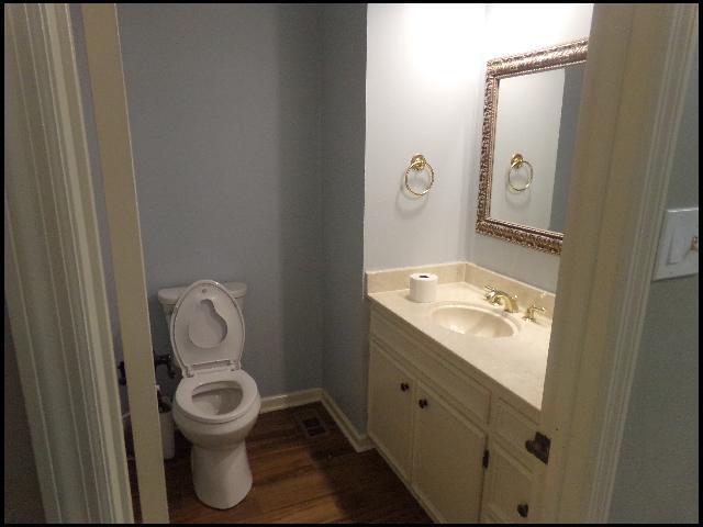 Building Photo - 13708 Abinger Ct