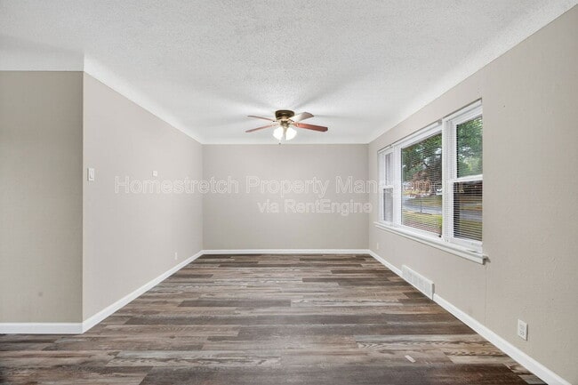 Building Photo - 23 Colchester Dr