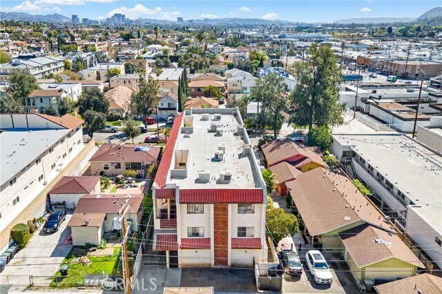Building Photo - 1021 Linden Ave