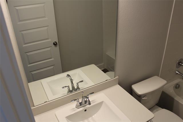 Building Photo - 1821 Briar Rose Dr