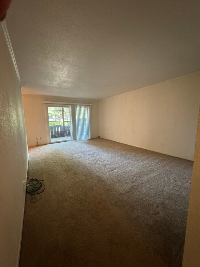 Building Photo - 5005 Georgi Ln