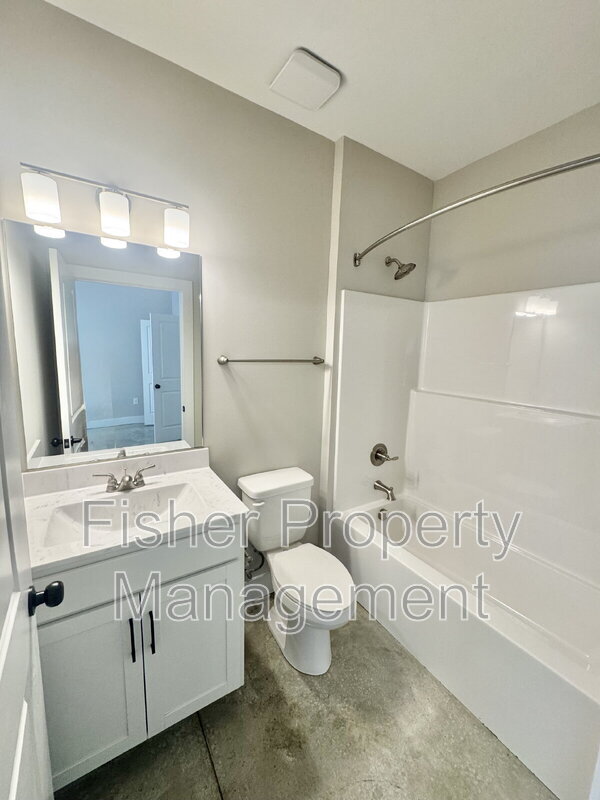 Building Photo - 1537 Rogers St