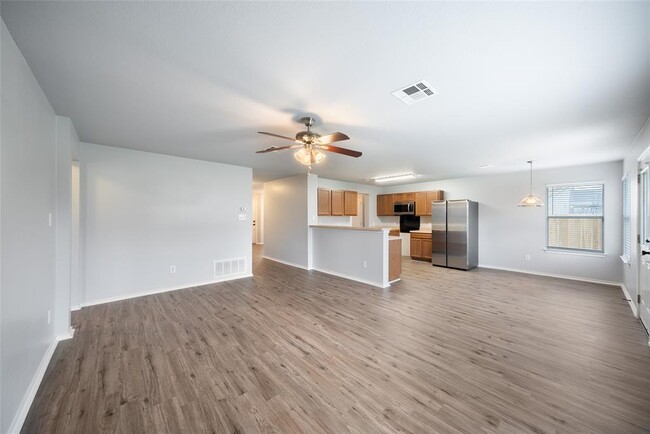 Building Photo - 2108 Boyer Dr