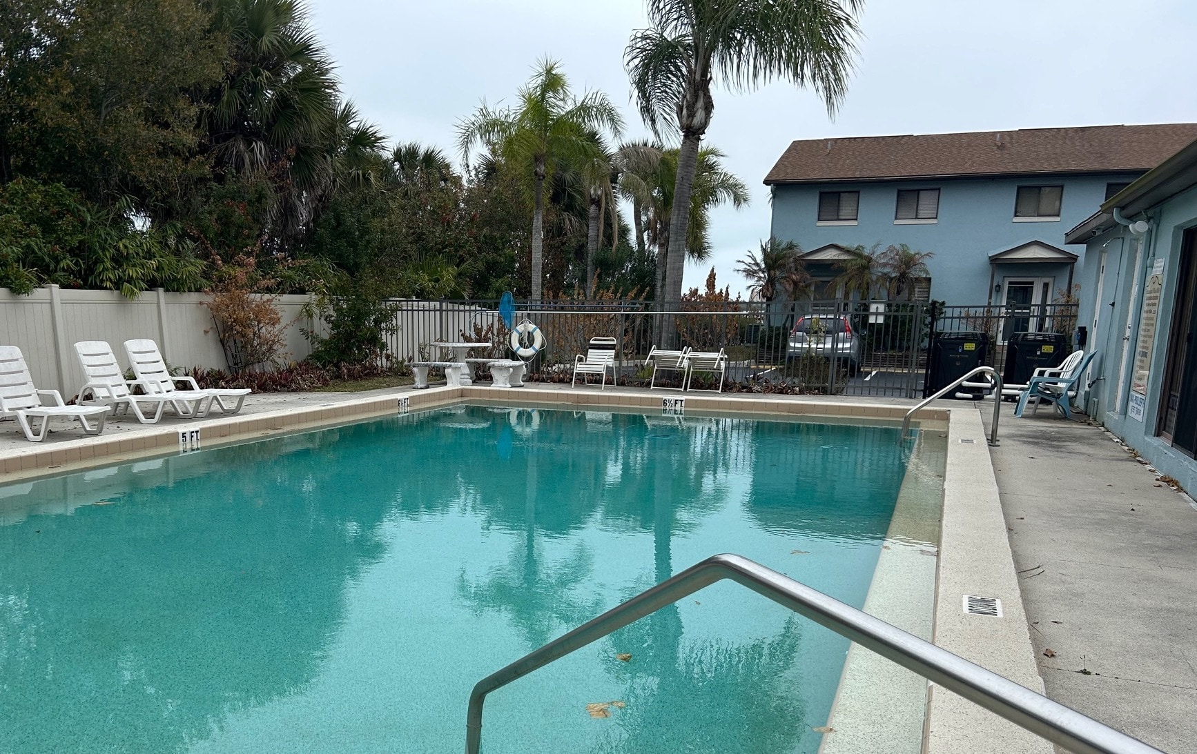 Community Pool - 3333 S Ridgewood Ave