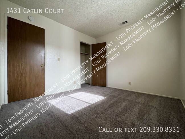 Building Photo - 1431 Catlin Ct