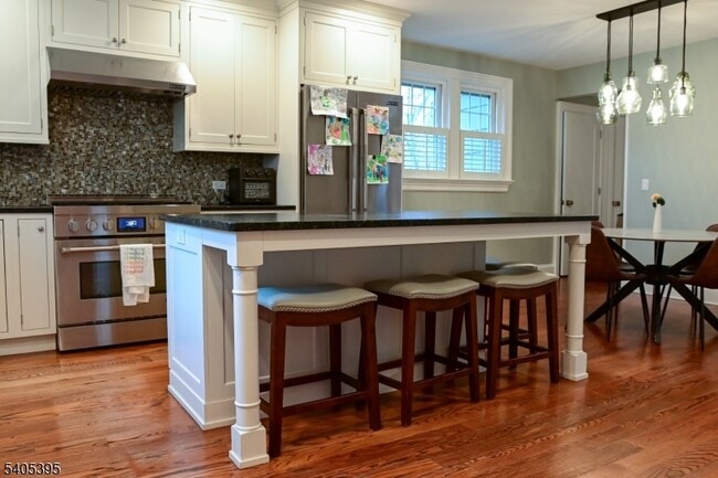 Building Photo - 12 Central Ave