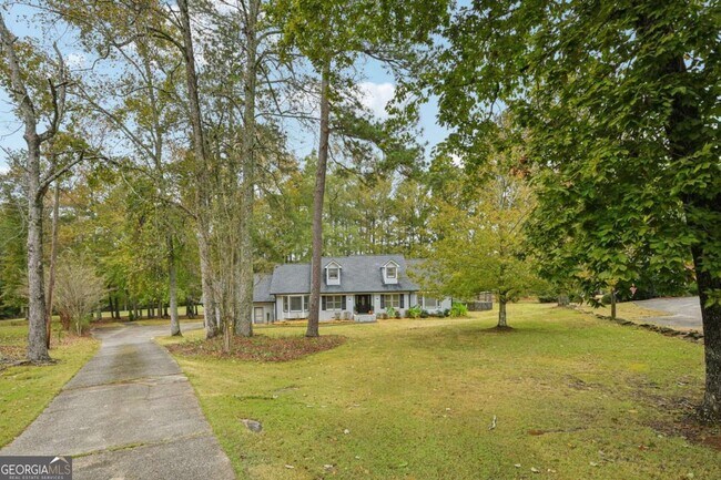 Building Photo - 7379 N Mitchell Ct