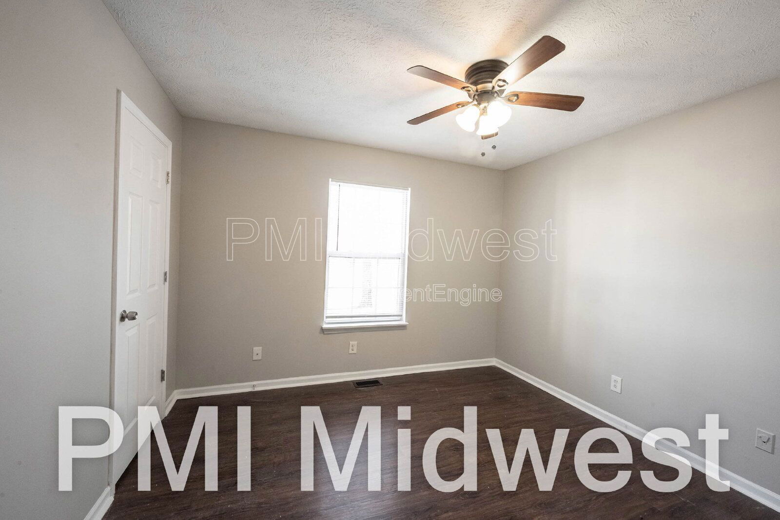 Building Photo - 1365 Mulberry St.