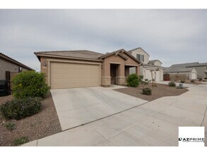 Building Photo - Beautiful 3/2 Laveen Home!