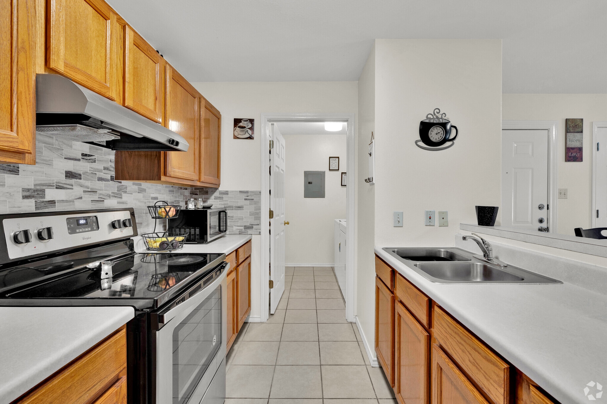 Kitchen - Sangria Sunset Villas