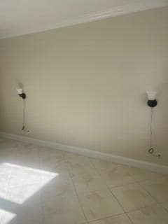 Building Photo - 3180 S Ocean Dr