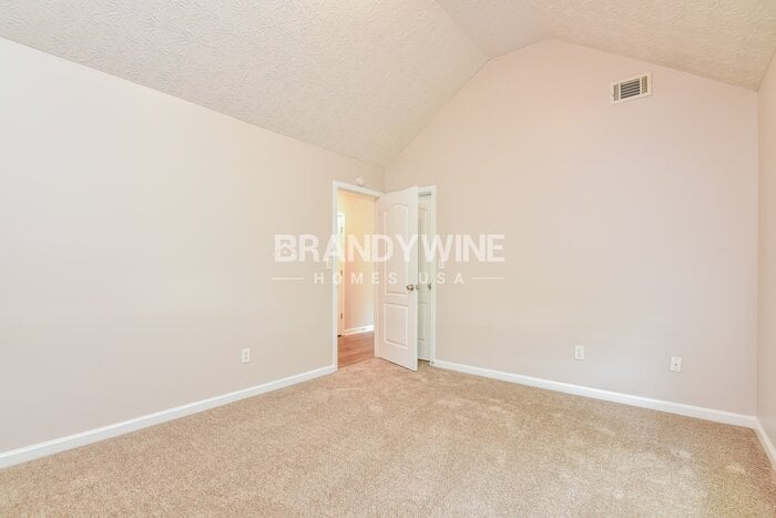 Building Photo - 101 Bond Lake Dr