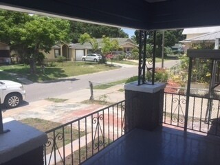 Building Photo - Old West Tampa Bungalow