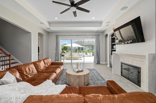 Building Photo - 318 Windwalker Dr
