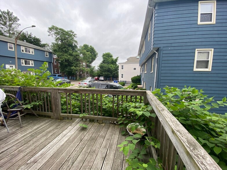 Building Photo - 27 Parker Hill Ave