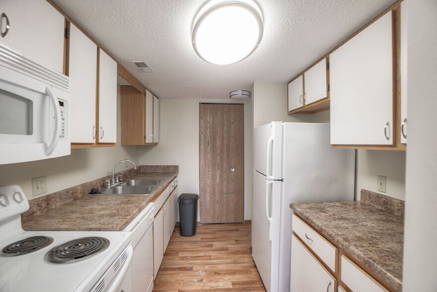 Ellet Park Gardens 720 Shadybrook Dr Akron OH 44312 Apartment Finder