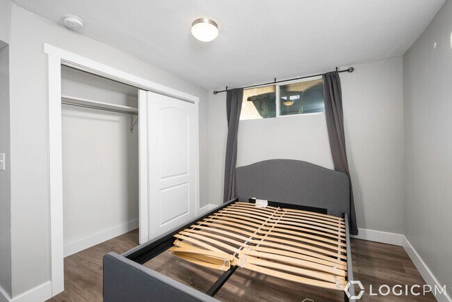 Building Photo - Stunning Single Family Home In Amazing Mou...