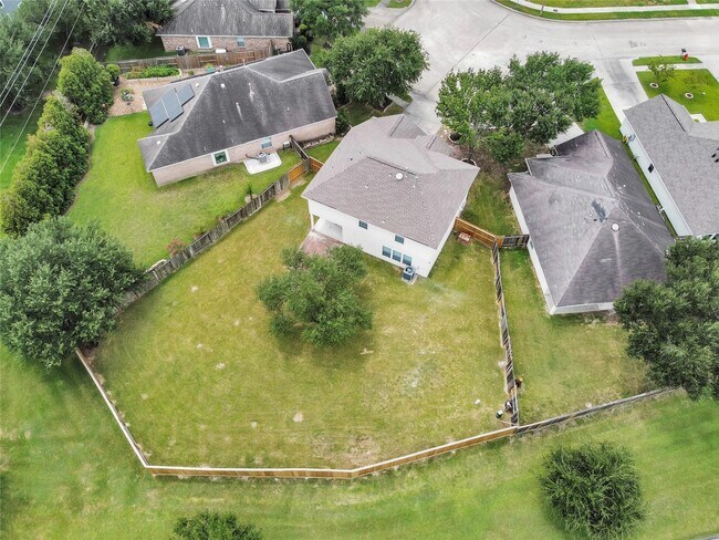 Building Photo - 450 Sandstone Creek Ln