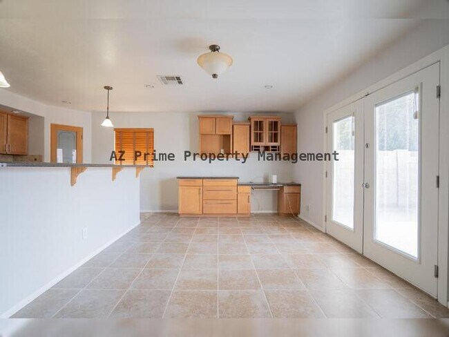 Building Photo - 3619 W Stella Ln