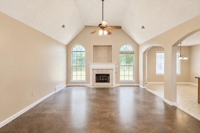 Building Photo - 20 Country Brook Dr