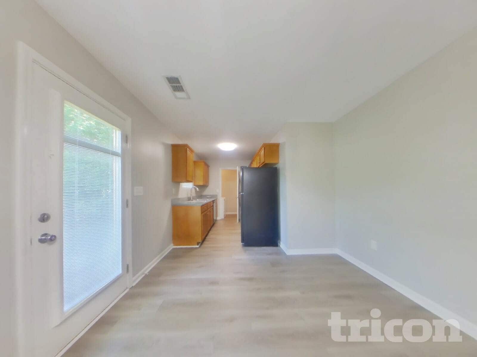 Building Photo - 27 Pleasant Forest Dr