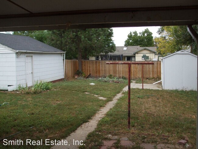 Building Photo - 4 br, 2 bath House - 925 Fulton St