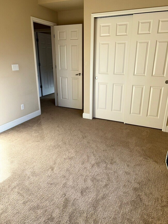Building Photo - 16687 Las Ramblas Ln