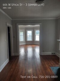 Building Photo - 464 W Utica St