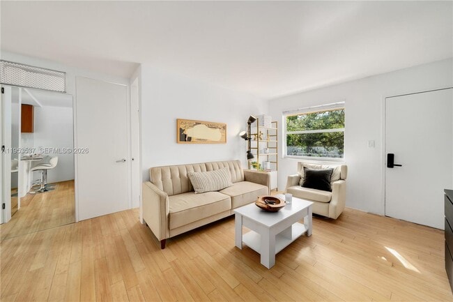 Building Photo - 651 NE 60th St