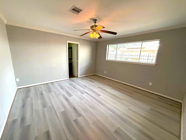 Building Photo - 8814 Stroud Dr