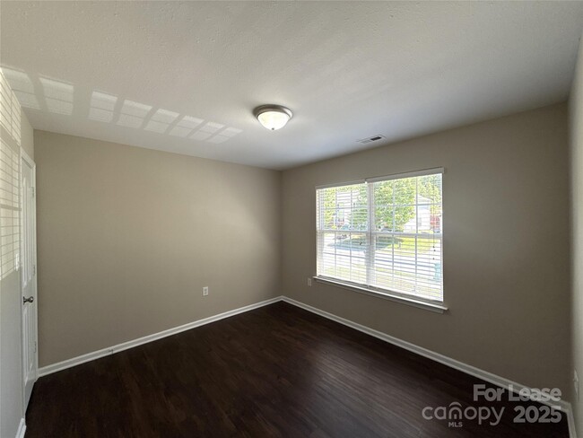 Building Photo - 5815 Kelden Walker Ln