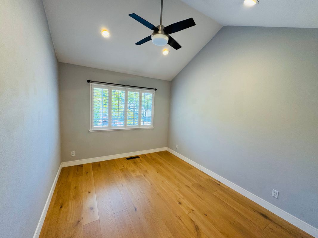 Building Photo - 122 Lynx Ct