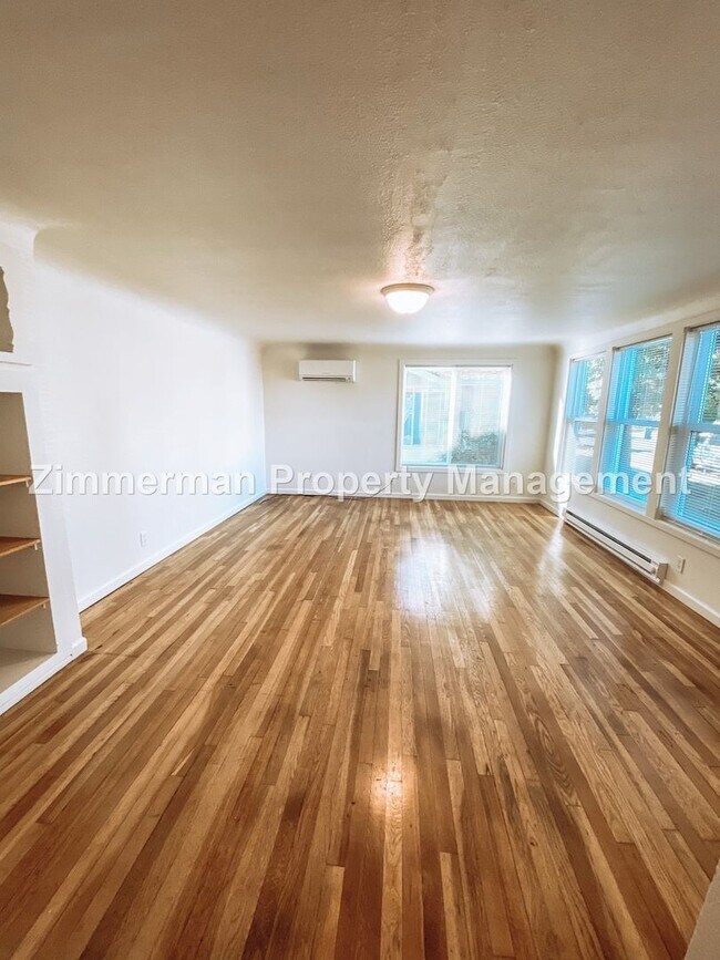 Building Photo - 485 N 24th St
