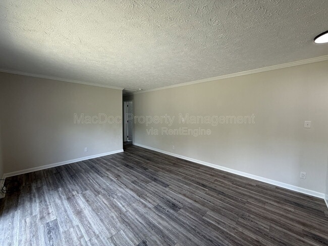 Building Photo - 10504 Benchmark Rd