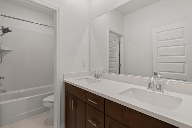 Building Photo - 3 YEARS NEW, BUILT BY LENNAR HOMES, 4 BED, 3 BATH, 2 CAR GARAGE