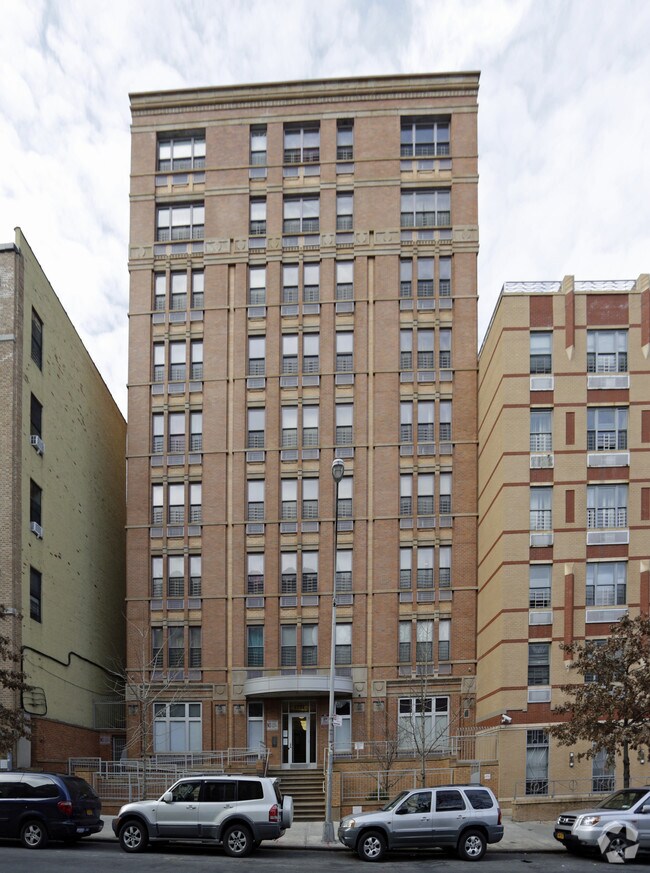 Primary Photo - Marcello Manor