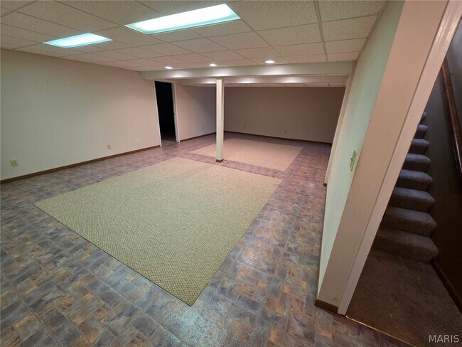 Building Photo - 3935 Rhine Ct