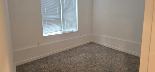 Building Photo - 61 Virginia Ave