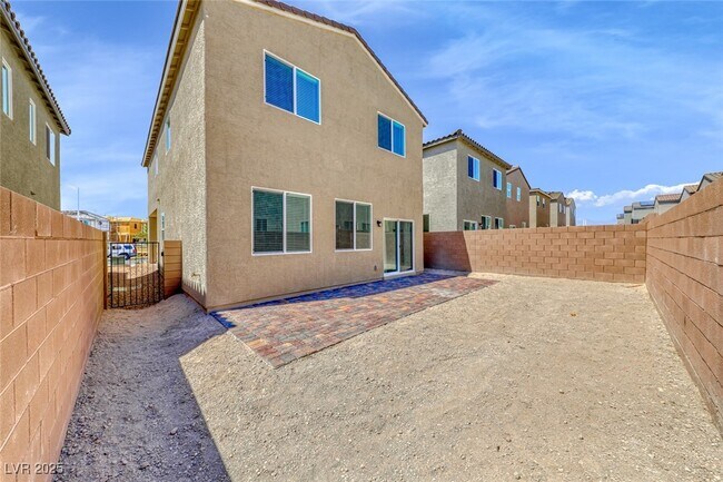 Building Photo - 1110 Cactus Needle Ave