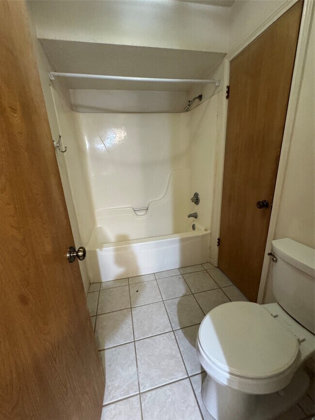 Building Photo - 22803 Trailwood Ln