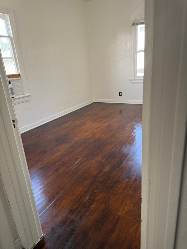 Building Photo - 2025 Cheremoya Ave