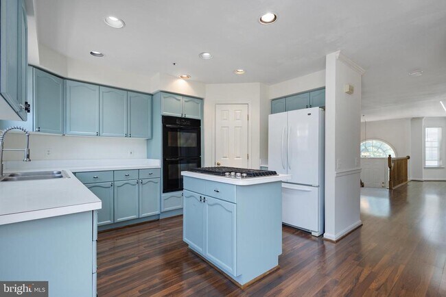 Building Photo - 18506 Carriage Walk Cir