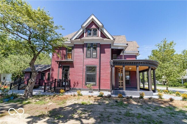 Building Photo - 404 N State St