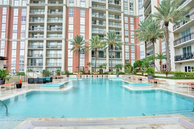 Building Photo - 550 Okeechobee Blvd